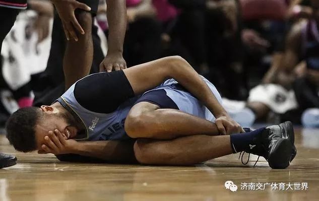  灰熊莫兰特脚踝扭伤休战两周  